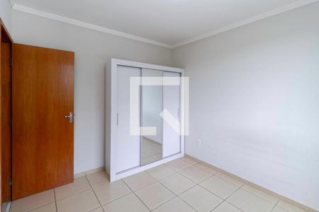 Quarto 1 de apartamento para alugar com 2 quartos, 54m² em Cabral, Contagem