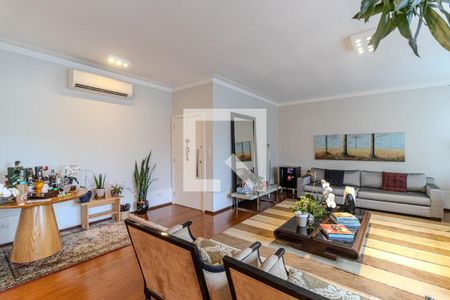 Sala de Estar de apartamento à venda com 4 quartos, 322m² em Higienópolis, São Paulo