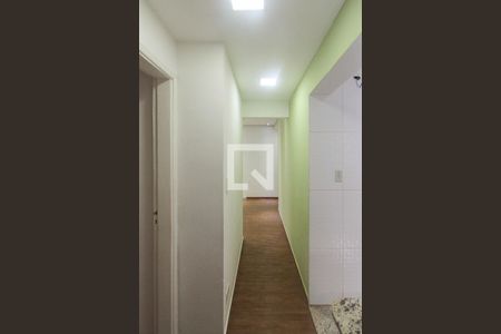 Corredor de apartamento para alugar com 2 quartos, 58m² em Vila Alpina, São Paulo