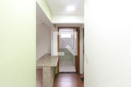 Corredor de apartamento para alugar com 2 quartos, 58m² em Vila Alpina, São Paulo