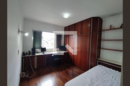 Quarto 1 com armários de casa à venda com 3 quartos, 150m² em Vila Moraes, São Paulo