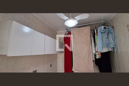 Casa à venda com 176m², 4 quartos e 4 vagas Casa à venda com 176m², 4 quartos e 4 vagasÁrea de Serviço