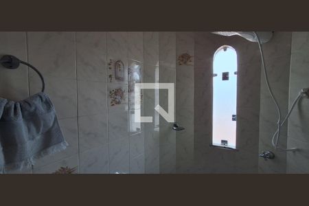 Casa à venda com 176m², 4 quartos e 4 vagas Casa à venda com 176m², 4 quartos e 4 vagasBanheiro Suíte