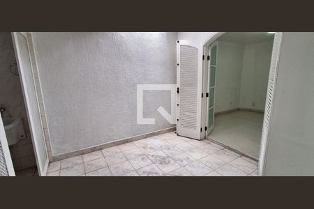 Casa à venda com 176m², 4 quartos e 4 vagas Casa à venda com 176m², 4 quartos e 4 vagasJardim de inverno