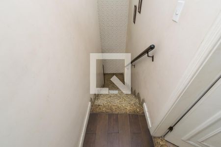 Corredor do 2º andar de casa para alugar com 2 quartos, 648m² em Brás de Pina, Rio de Janeiro