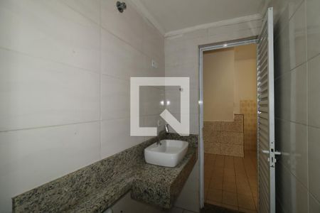 Banheiro de casa para alugar com 1 quarto, 50m² em Jardim Utinga, Santo André