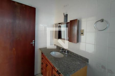 Banheiro Suíte de casa para alugar com 4 quartos, 436m² em Parque Santa Bárbara, Campinas