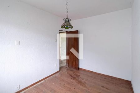 Quarto 1 de casa para alugar com 3 quartos, 100m² em Coqueiros, Belo Horizonte