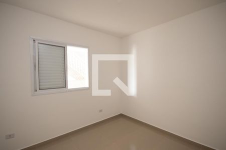 Quarto 1 de apartamento para alugar com 2 quartos, 45m² em Vila Mazzei, São Paulo