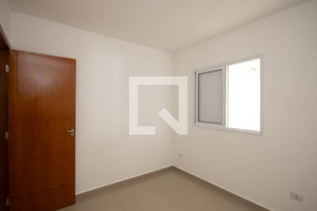 Quarto 1 de apartamento para alugar com 2 quartos, 45m² em Vila Mazzei, São Paulo