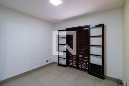 Quarto de casa para alugar com 3 quartos, 200m² em Jardim Vale das Virtudes, São Paulo