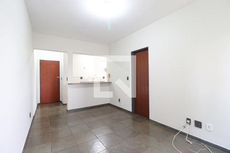 Sala de apartamento para alugar com 1 quarto, 45m² em Centro, Ribeirão Preto