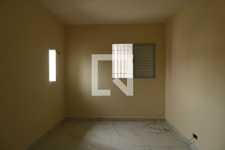 Quarto de casa para alugar com 1 quarto, 28m² em Vila Humaita, Santo André