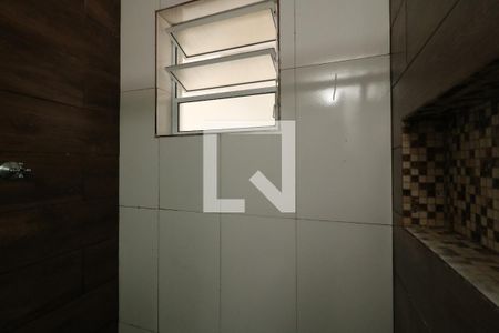 Banheiro - Box de casa para alugar com 1 quarto, 28m² em Vila Humaita, Santo André