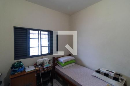 Quarto 01 da Casa 01 de casa à venda com 4 quartos, 112m² em Vila Anhanguera, Campinas