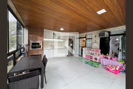 Varanda de apartamento para alugar com 3 quartos, 110m² em R. Bandeirantes, Rio de Janeiro