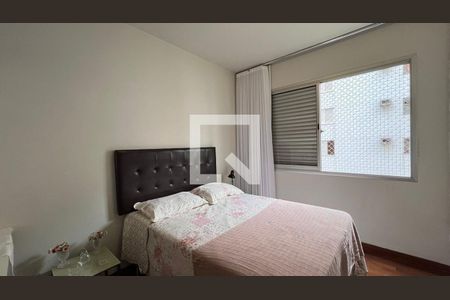 quarto  de apartamento à venda com 3 quartos, 80m² em Lourdes, Belo Horizonte