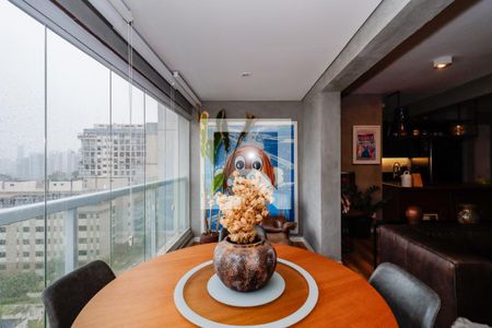 Sala de apartamento à venda com 2 quartos, 138m² em Real Parque, São Paulo