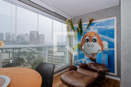 Sala de apartamento à venda com 2 quartos, 138m² em Real Parque, São Paulo