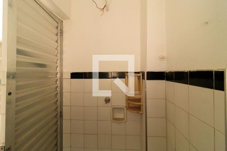 Banheiro de casa para alugar com 1 quarto, 50m² em Vila Guilherme, São Paulo