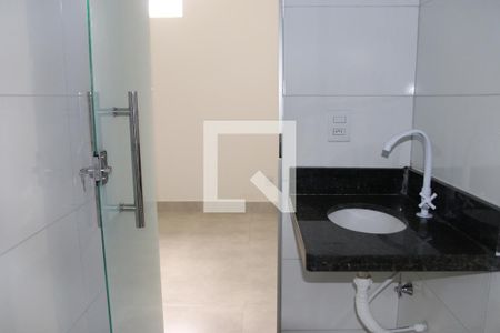 Banheiro de kitnet/studio para alugar com 1 quarto, 20m² em Setor Norte Ferroviário, Goiânia