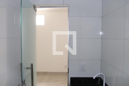 Banheiro de kitnet/studio para alugar com 1 quarto, 20m² em Setor Norte Ferroviário, Goiânia