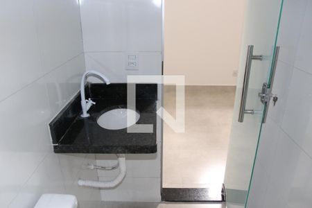 Banheiro de kitnet/studio para alugar com 1 quarto, 20m² em Setor Norte Ferroviário, Goiânia