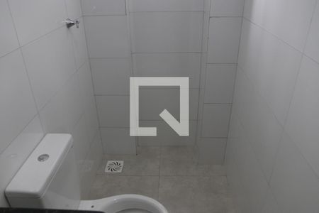 Banheiro de kitnet/studio para alugar com 1 quarto, 20m² em Setor Norte Ferroviário, Goiânia