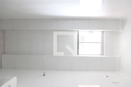 Banheiro de kitnet/studio para alugar com 1 quarto, 20m² em Setor Norte Ferroviário, Goiânia