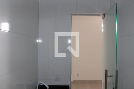 Banheiro de kitnet/studio para alugar com 1 quarto, 20m² em Setor Norte Ferroviário, Goiânia