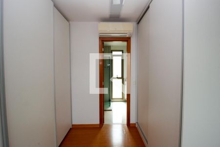 Quarto 1 de apartamento para alugar com 3 quartos, 170m² em Vale dos Cristais, Nova Lima