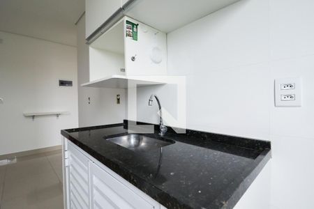 Sala/Cozinha de apartamento para alugar com 1 quarto, 30m² em Parque Peruche, São Paulo