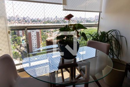 Varanda de apartamento à venda com 2 quartos, 68m² em Vila Ipojuca, São Paulo