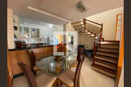 Sala de casa à venda com 4 quartos, 186m² em Padre Eustáquio, Belo Horizonte