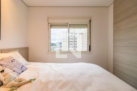 Apartamento à venda com 240m², 3 quartos e 2 vagas Apartamento à venda com 240m², 3 quartos e 2 vagasQuarto 2