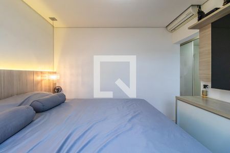 Apartamento à venda com 240m², 3 quartos e 2 vagas Apartamento à venda com 240m², 3 quartos e 2 vagasSuíte