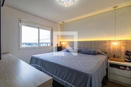 Apartamento à venda com 240m², 3 quartos e 2 vagas Apartamento à venda com 240m², 3 quartos e 2 vagasSuíte