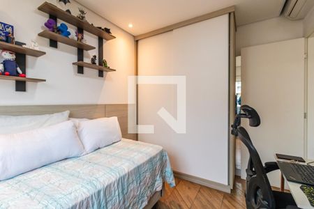Apartamento à venda com 240m², 3 quartos e 2 vagas Apartamento à venda com 240m², 3 quartos e 2 vagasQuarto 1