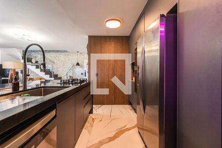 Apartamento à venda com 240m², 3 quartos e 2 vagas Apartamento à venda com 240m², 3 quartos e 2 vagasCozinha