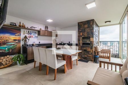 Apartamento à venda com 240m², 3 quartos e 2 vagas Apartamento à venda com 240m², 3 quartos e 2 vagasÁrea Gourmet