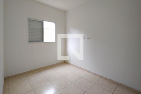 Quarto 1 de casa de condomínio para alugar com 2 quartos, 68m² em Samambaia, Praia Grande