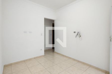 Sala de casa de condomínio para alugar com 2 quartos, 68m² em Samambaia, Praia Grande