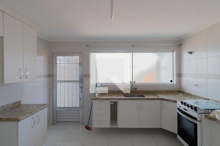 Casa à venda com 120m², 3 quartos e 2 vagas Casa à venda com 120m², 3 quartos e 2 vagasCozinha