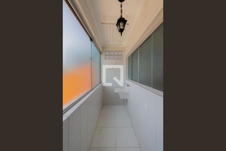 Casa à venda com 120m², 3 quartos e 2 vagas Casa à venda com 120m², 3 quartos e 2 vagasÁrea de Serviço