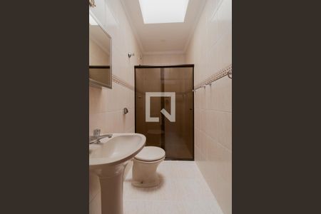 Casa à venda com 120m², 3 quartos e 2 vagas Casa à venda com 120m², 3 quartos e 2 vagasBanheiro Suíte 3