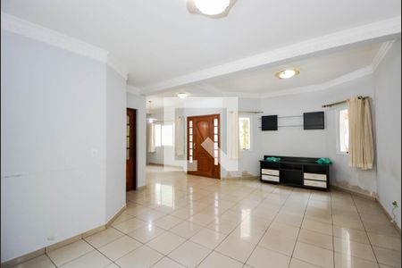 Sala de casa de condomínio para alugar com 3 quartos, 240m² em Vila Sao Judas Tadeu, Guarulhos