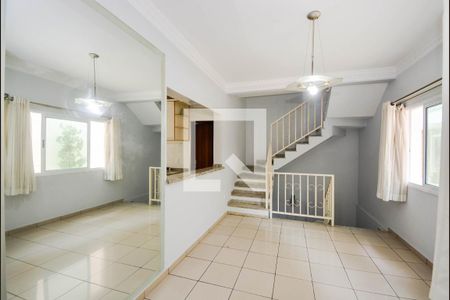 Sala de casa de condomínio para alugar com 3 quartos, 240m² em Vila Sao Judas Tadeu, Guarulhos