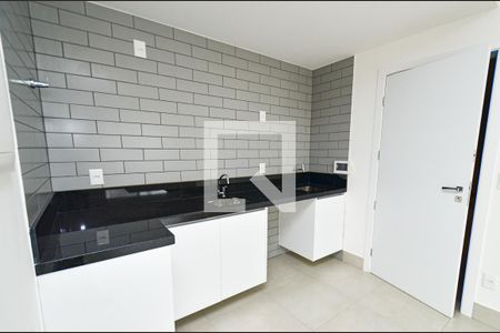 Cozinha de apartamento à venda com 1 quarto, 42m² em Lourdes, Belo Horizonte