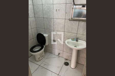 Banheiro de casa de condomínio para alugar com 2 quartos, 50m² em Lins de Vasconcelos, Rio de Janeiro