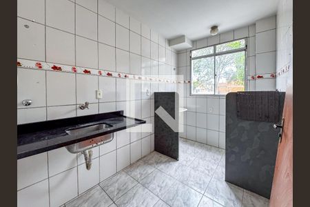 Cozinha de apartamento à venda com 2 quartos, 47m² em Jaqueline, Belo Horizonte